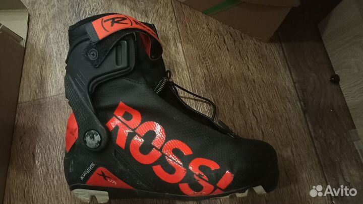 Лыжные ботинки коньковые rossignol
