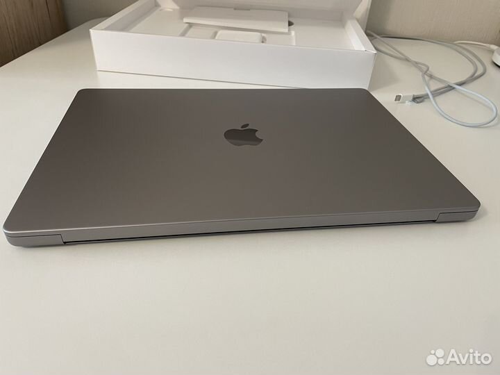 Macbook Pro m1 pro 16 Gb / 512 Gb