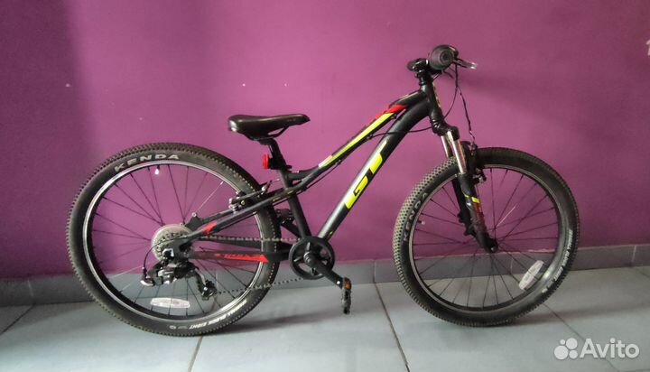 Велосипед горный, подростковый