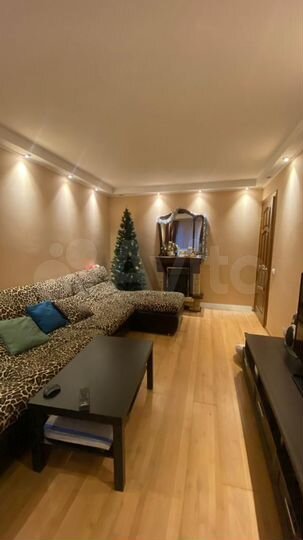 3-к. квартира, 64,4 м², 1/10 эт.