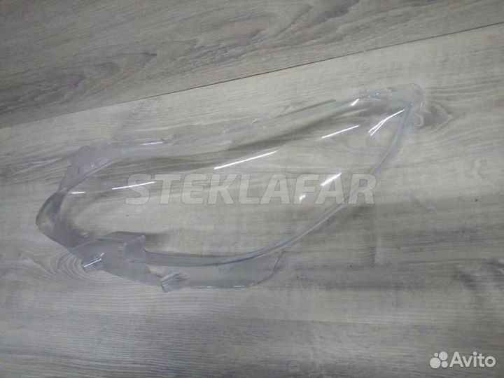 Стекло фары Peugeot 2008 1 (2013-2019) (Левое)