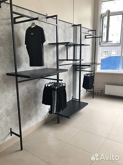Торговое оборудование для магазина одежды