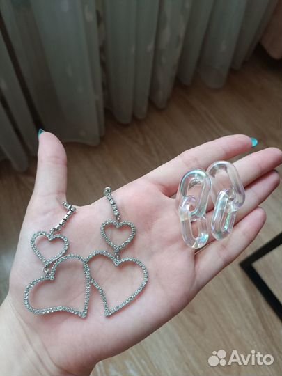Серьги сердечки и прозрачные