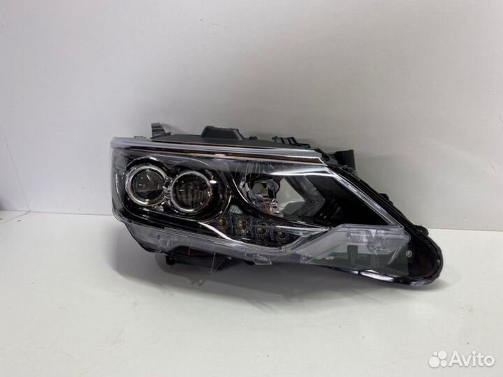 Фара двухлинзовая передняя правая Toyota Camry