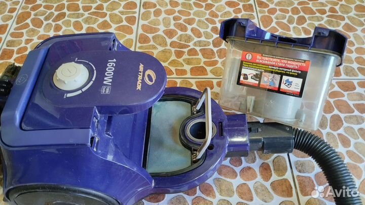 Пылесос с контейнером