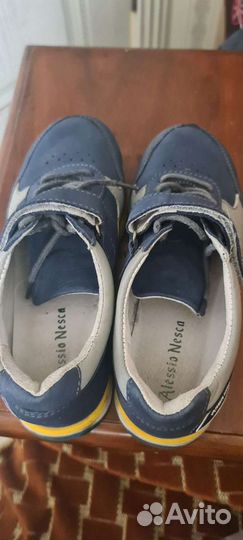 Кроссовки детские