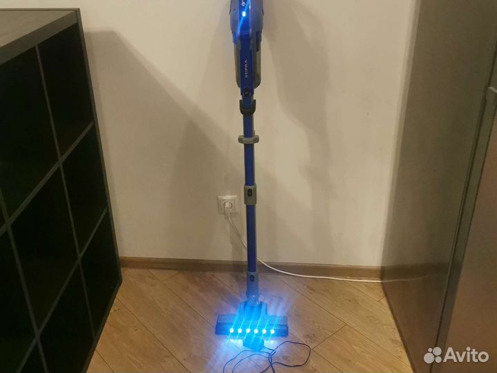 Пылесос вертикальный ручной Supra