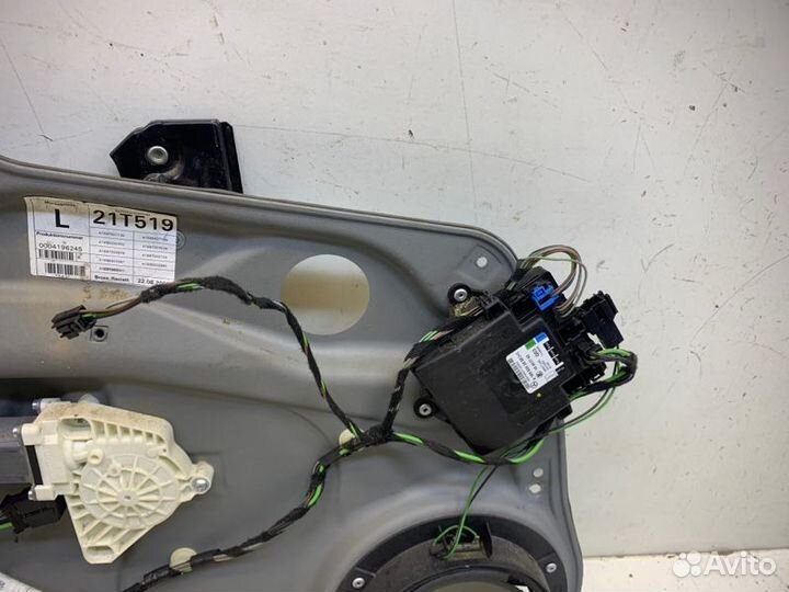 Стеклоподъемник передний левый Mercedes-Benz