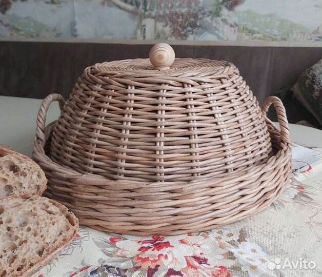 Хлебница плетёная, поднос