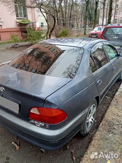 Toyota Avensis 1.6 МТ, 2000, 350 000 км