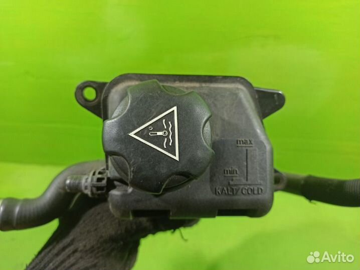 Бачок расширительный Bmw 7 F01/02 N63B44A 2010