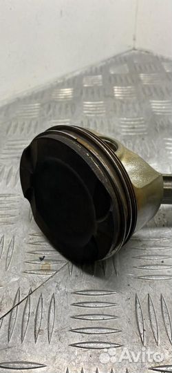 Поршень BMW 5 F10/F11/GT F07 F10 2013 11257613626