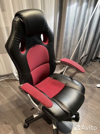 Компьютерное кресло