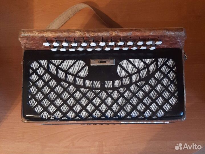 Гармонь Чайка 2