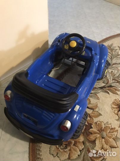 Машина детская с педалями