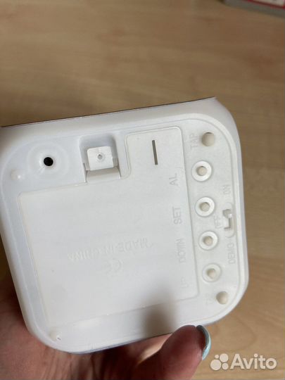 Фигурки among us и будильник