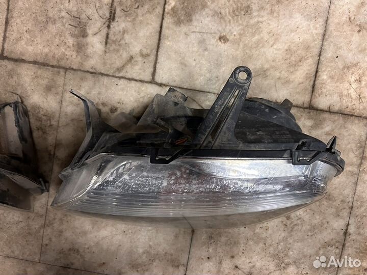 Фара renault duster левая правая
