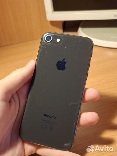 iPhone 8, 64 ГБ