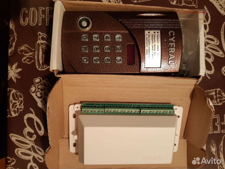 Видеодомофон cyfral