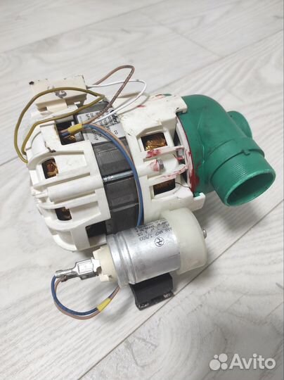 Циркуляционный насос Electrolux