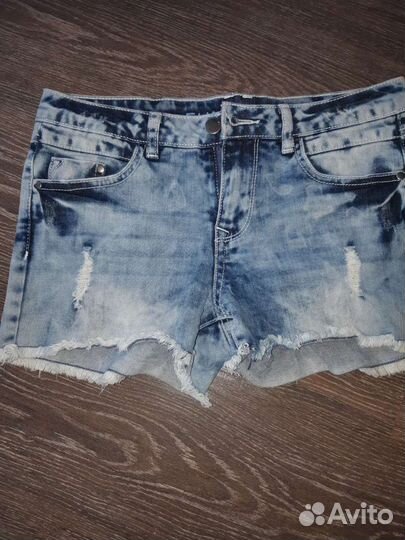 Джинсовые шорты