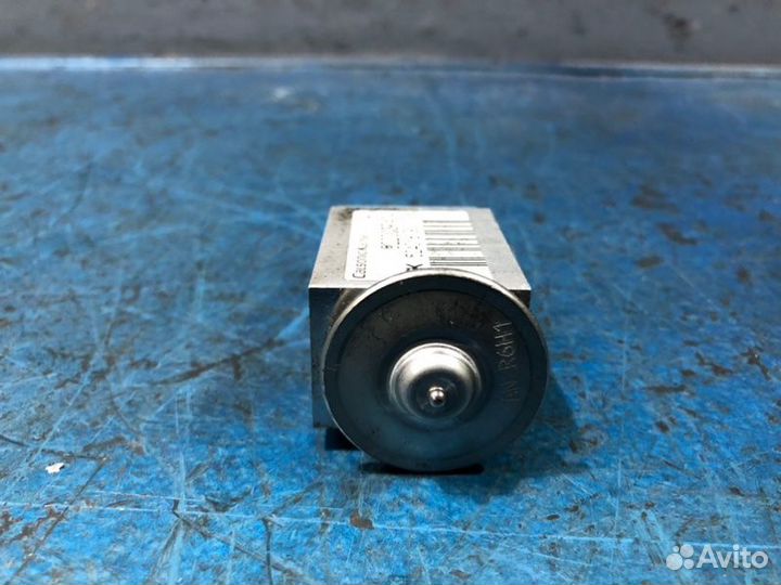 Клапан кондиционера Nissan Teana L33