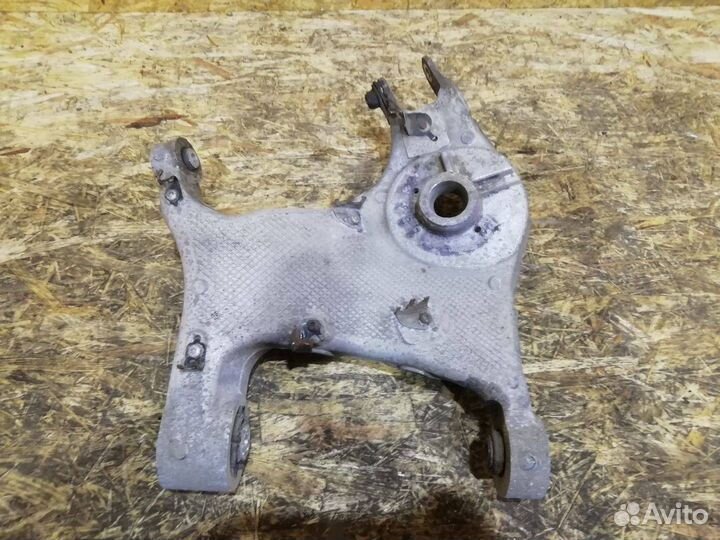 Рычаг задний правый Land Rover Discovery Sport