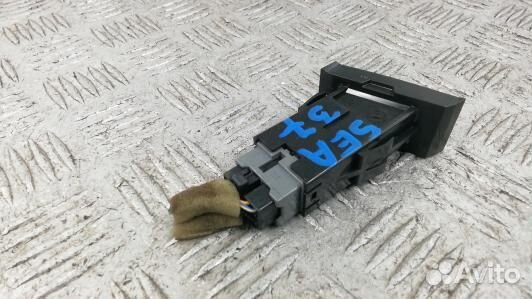 Кнопка аварийки suzuki liana 1 (SEA37I501)