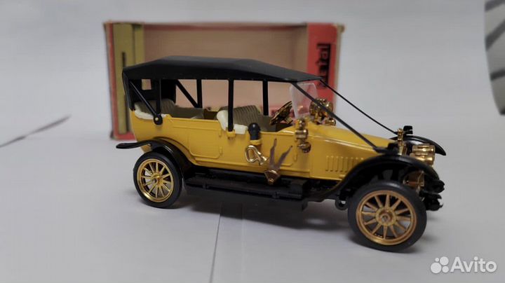 Модель автомобиля