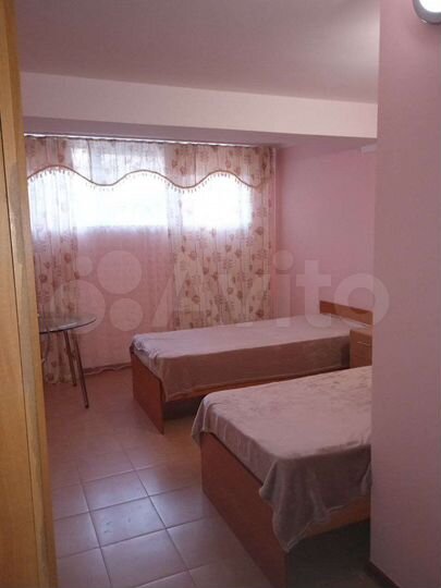 Комната 20 м² в 4-к., 1/3 эт.