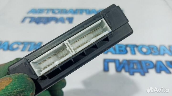 Блок электронный Kia Rio 3 95400-4Y010