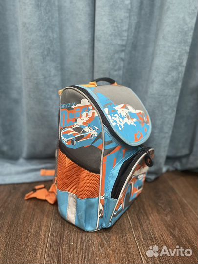 Рюкзак школьный