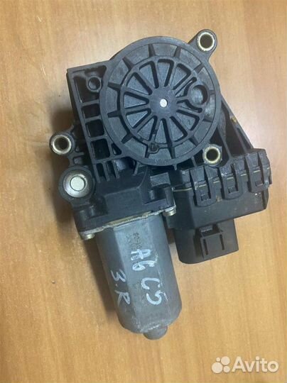 Моторчик стеклоподъемника Audi A6 (C5) 1997-2004