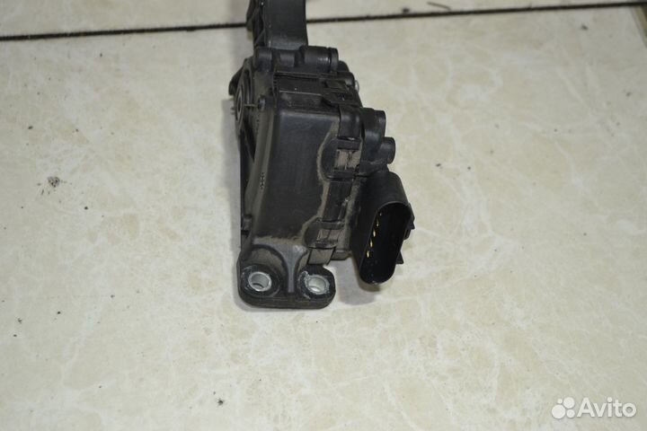 Педаль газа Ford Fusion