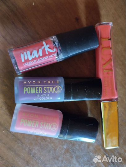 Блеск для губ. Жидкая помада матовая и глянцевая