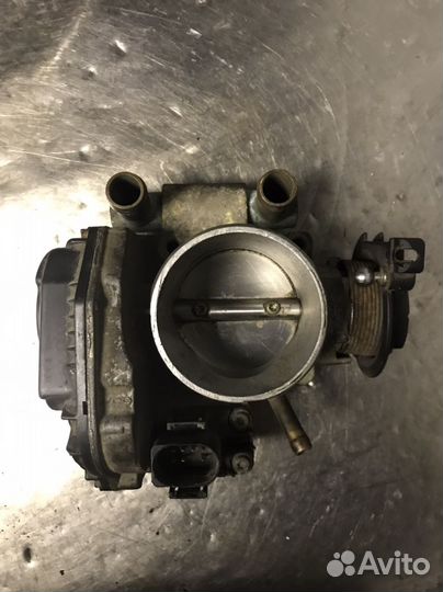 Дросс заслонка Audi Volkswagen passat b5 a4 a6