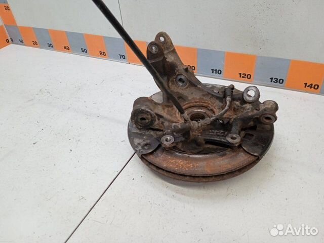 Кулак поворотный задний левый Volkswagen Touareg