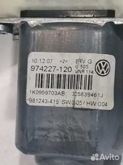 Моторчик стеклоподъемника задний левый Volkswagen