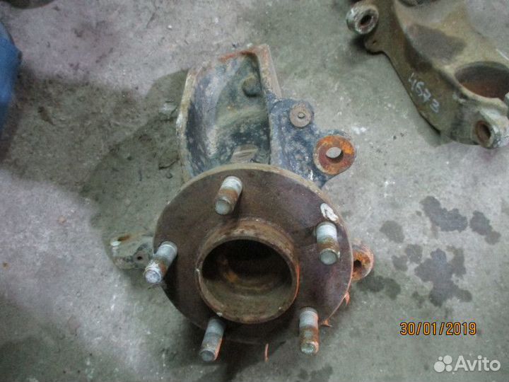 Кулак поворотный передний правый Ford Focus 2 CB4