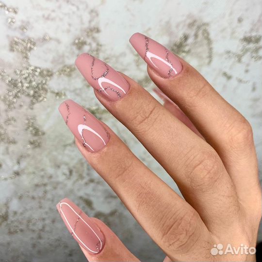 Маникюр педикюр