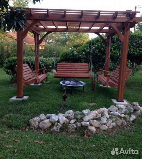 Беседка, пергола с подвесными качелями