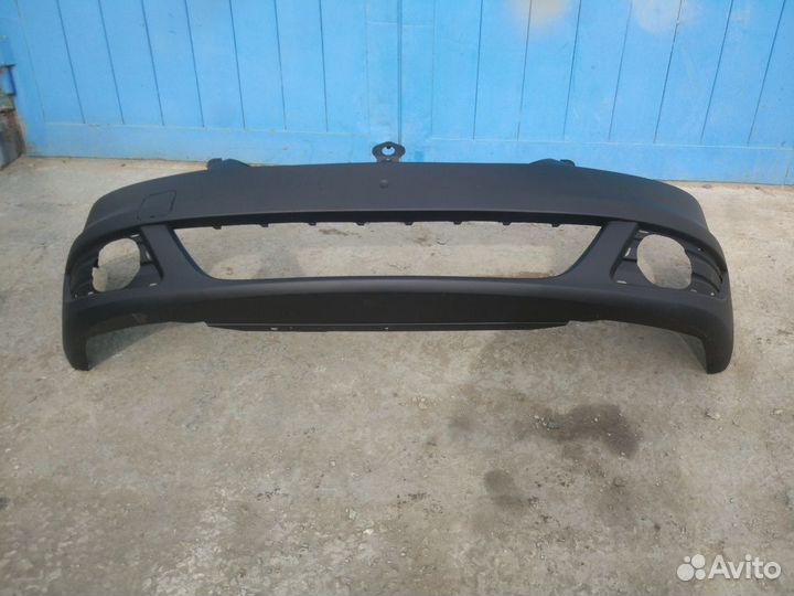 Передний бампер Renault Logan (05-14год)