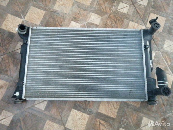 Радиатор двс Toyota Avensis AZT250 1AZ
