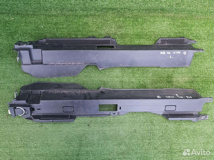 Направляющая шторки багажника Mercedes ML x164