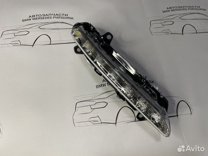 Правый дневной ходовой огонь Mercedes W221 W204