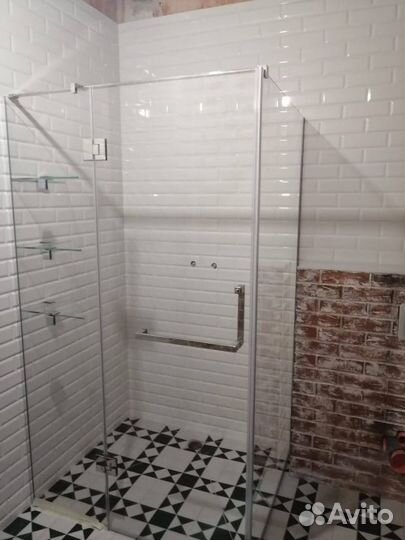 Душевое ограждение из закалённого стекла