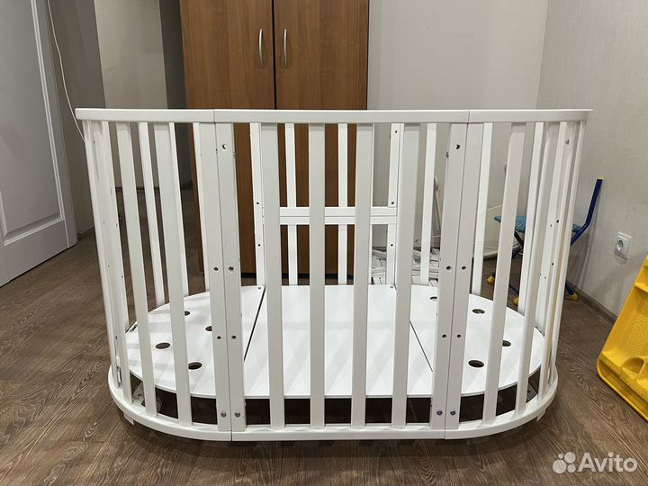 Кровать трансформер с маятником