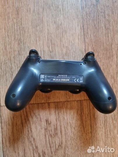 Геймпад Sony DualShock 4 для Playstation 4 Black