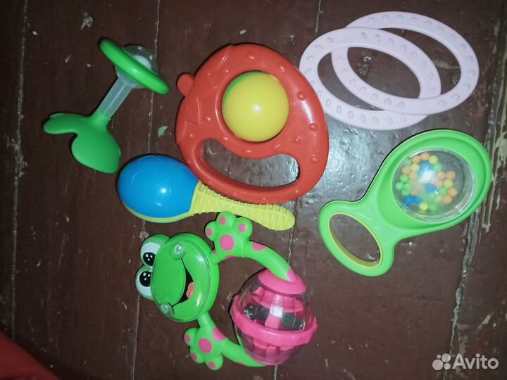 Игрушки погремушки