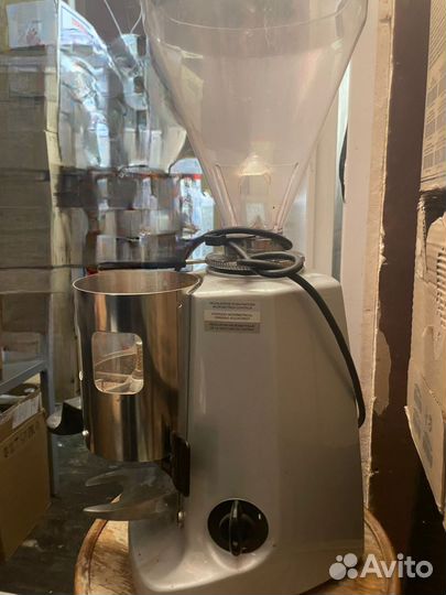 Кофемолка электрическая бу